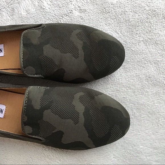 NWT Steve Madden Sol Loafer Camouflage Green 6 NIB - Picture 6 of 11